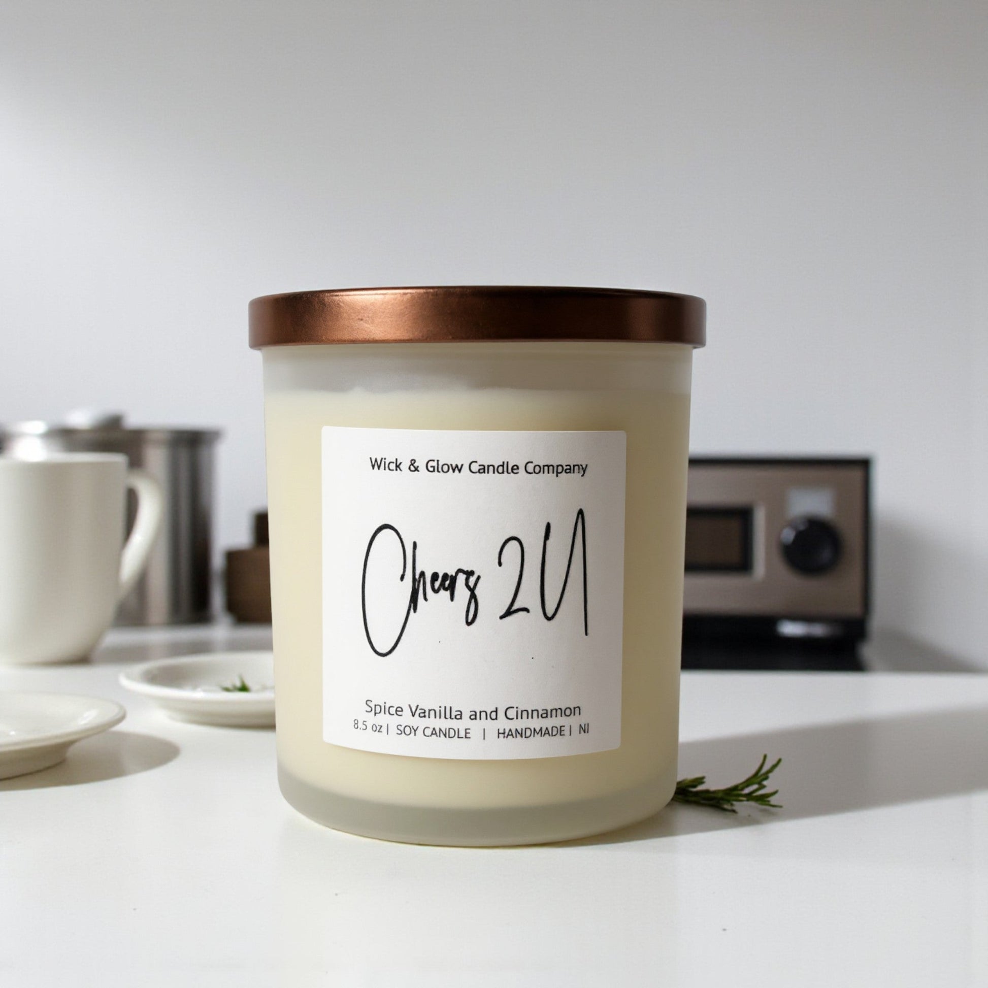 Cheers 2 U | Luxury Soy Candle – Cinnamon & Vanilla